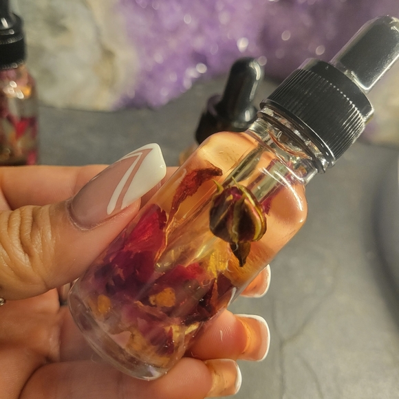 Rose hibiscus infused skin rejuvenation body oil - Picture 2 of 5